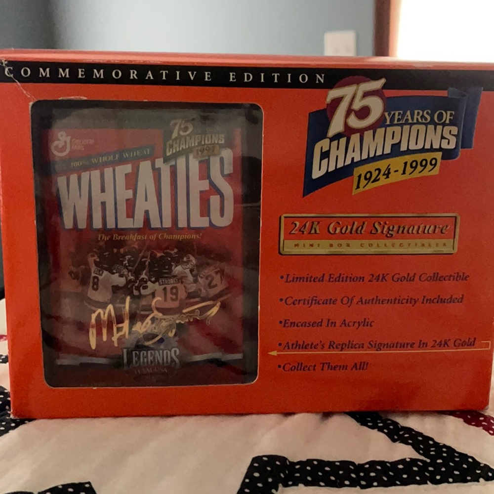 Vintage commemorative edition Wheaties 75th year of champions collectibles.